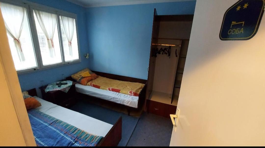 Domacinstvo Jolovic Hotel Kraljevo Buitenkant foto