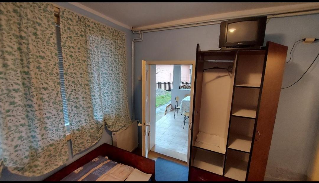 Domacinstvo Jolovic Hotel Kraljevo Buitenkant foto