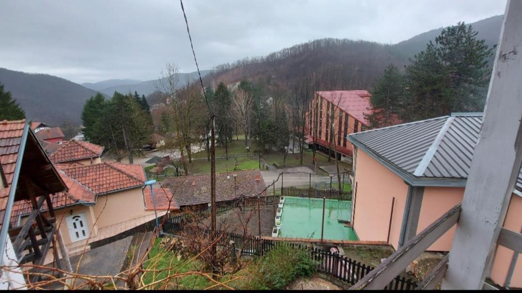 Domacinstvo Jolovic Hotel Kraljevo Buitenkant foto