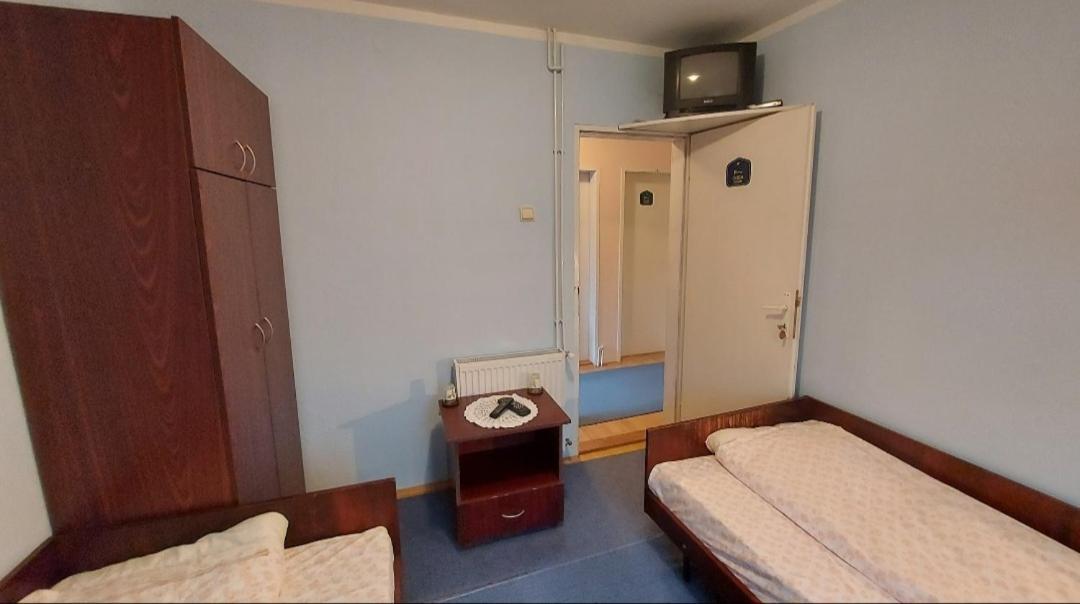 Domacinstvo Jolovic Hotel Kraljevo Buitenkant foto