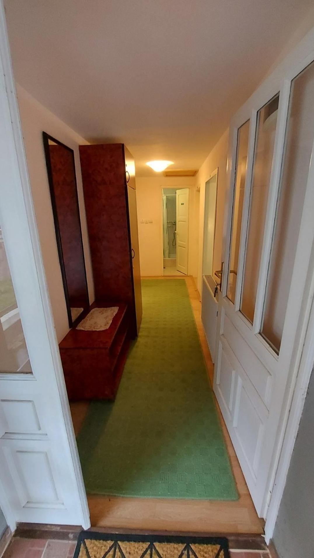 Domacinstvo Jolovic Hotel Kraljevo Buitenkant foto