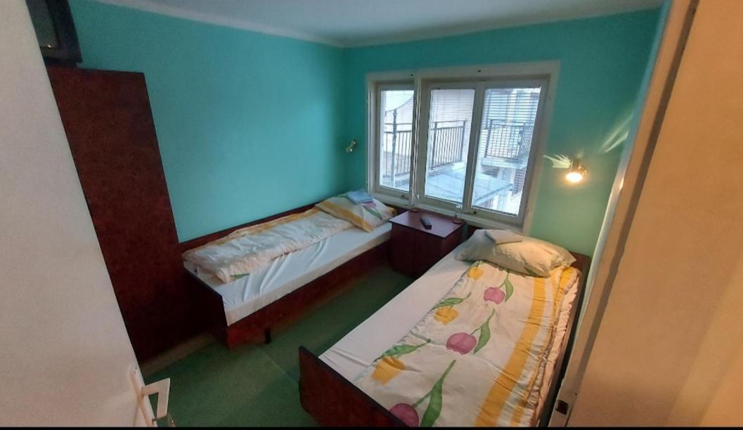 Domacinstvo Jolovic Hotel Kraljevo Buitenkant foto